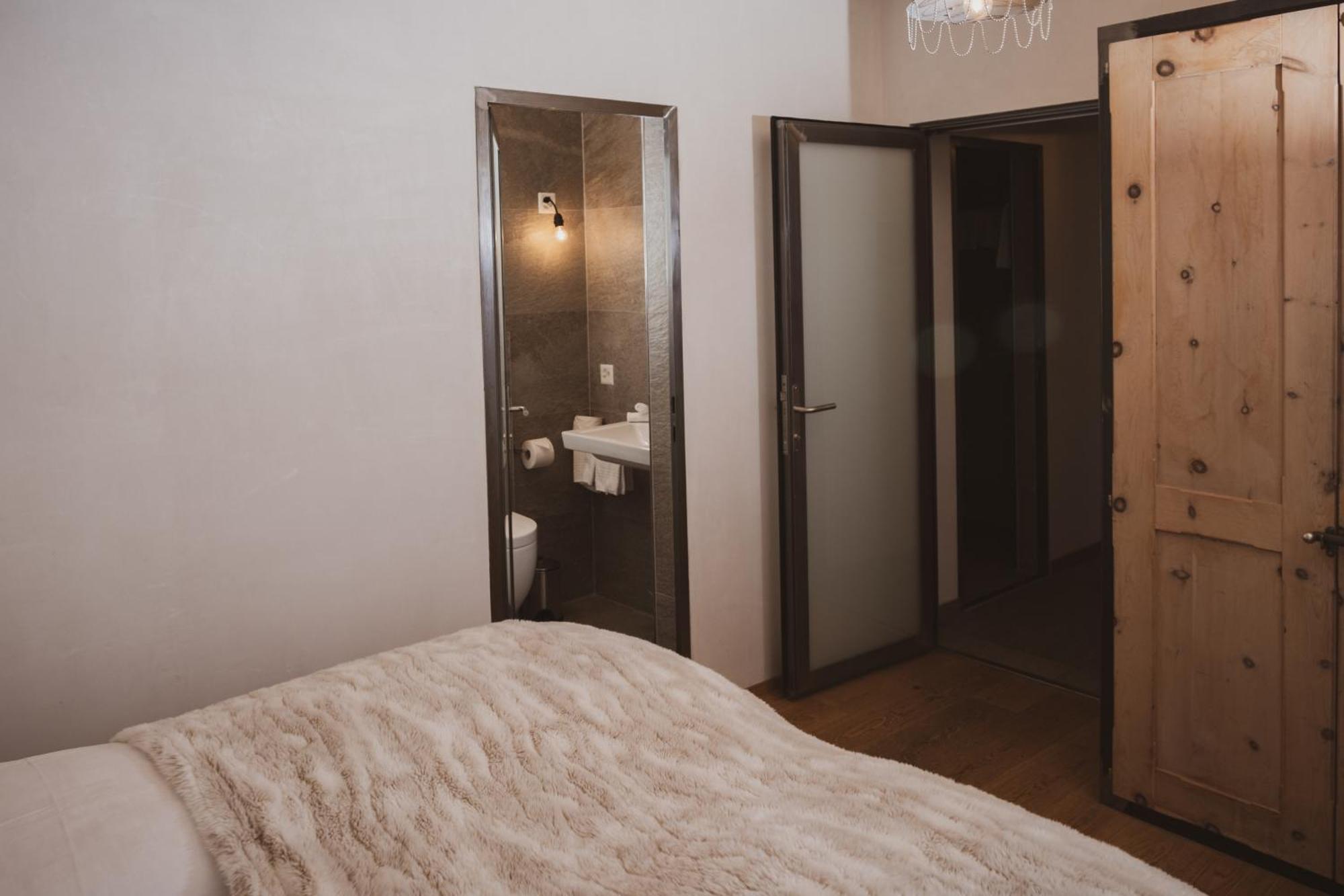 Backstage Hotel Serviced Apartments Zermatt Kültér fotó